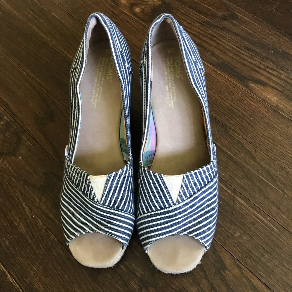 Toms canvas wedges - Picture 1 of 7